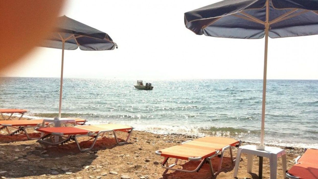 Niki Hotel Samos Town Buitenkant foto